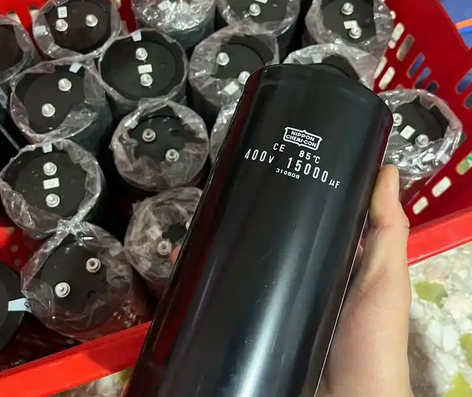 黑金刚电容